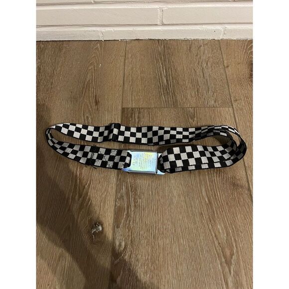 Buckle-Down Cadillac GM Official License Adjustable seat Belt checkered - Picture 3 of 4